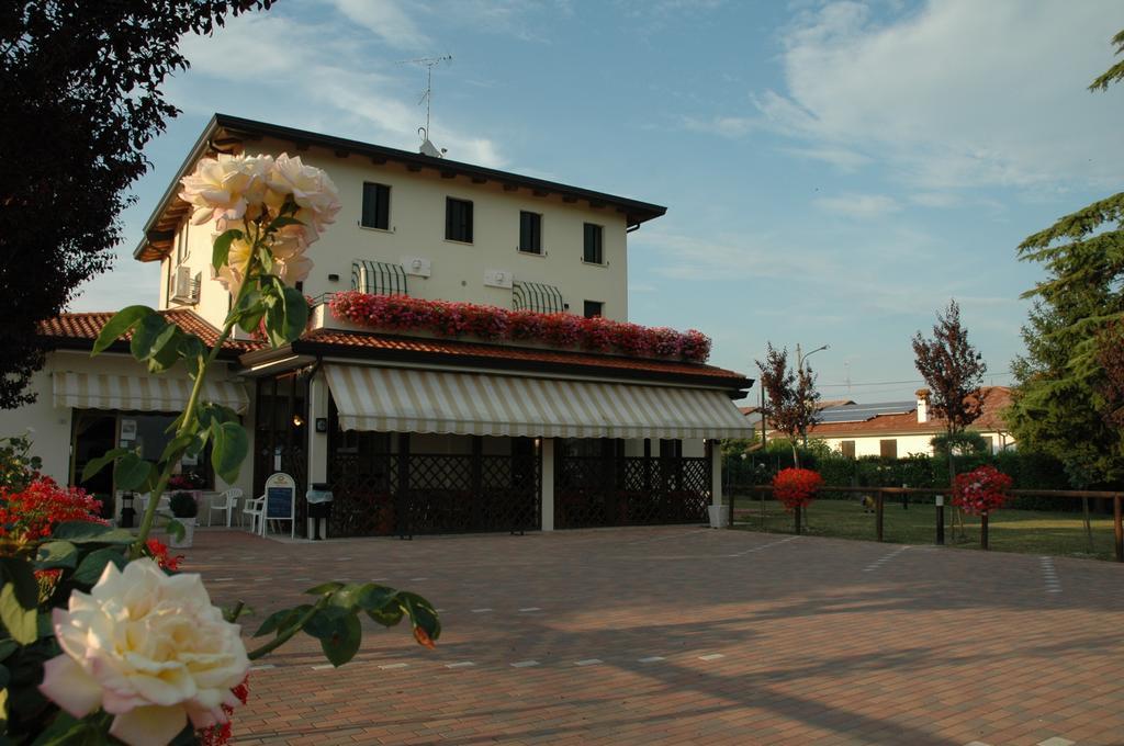Terzo Bacino Bed and Breakfast San Michele al Tagliamento Eksteriør billede